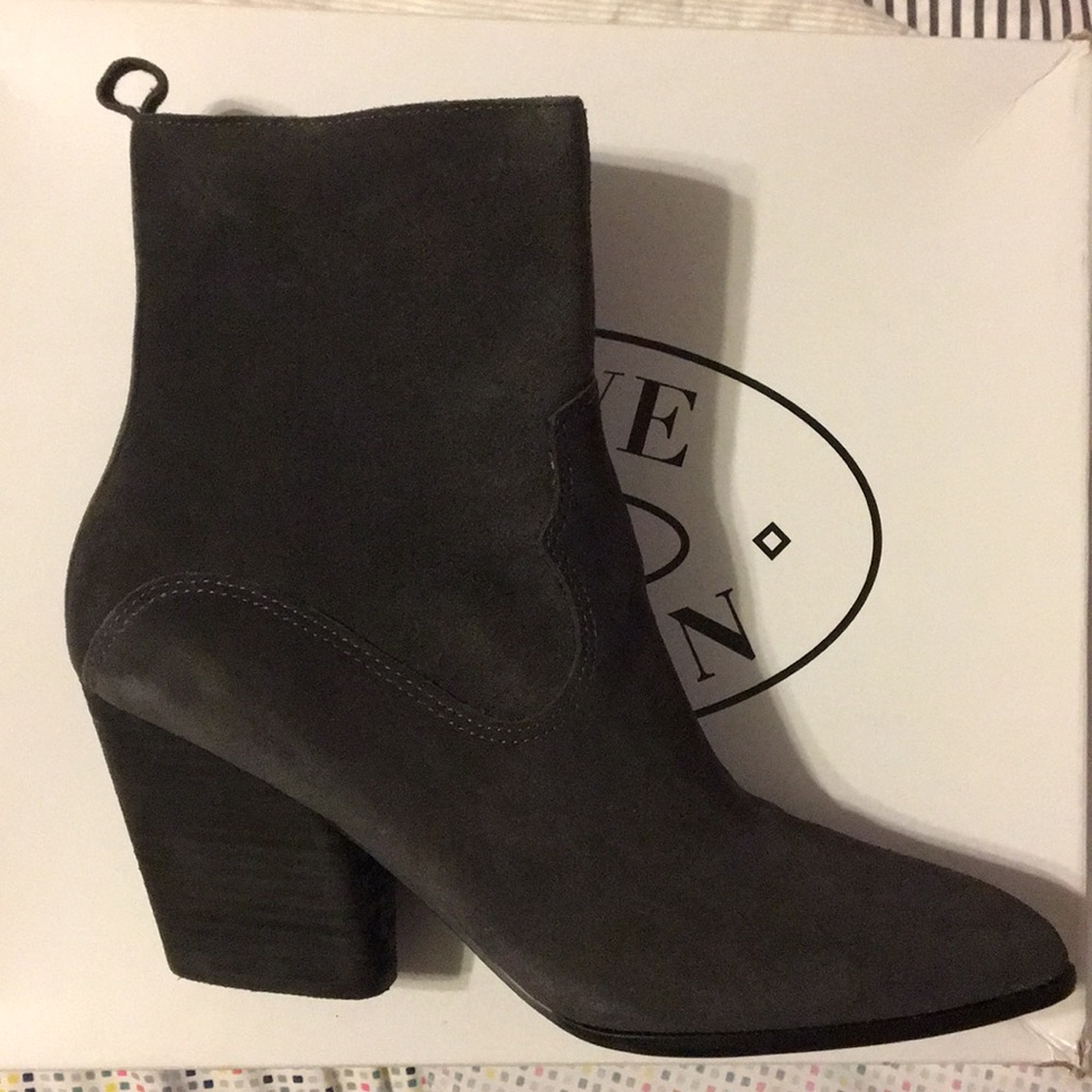 Steve Madden suede booties
